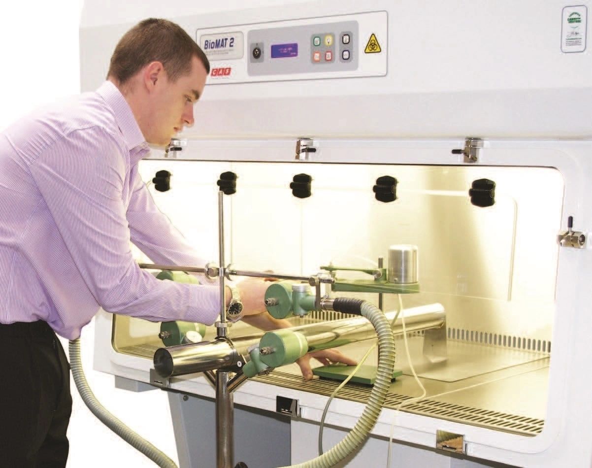 Laboratory clean air equipment